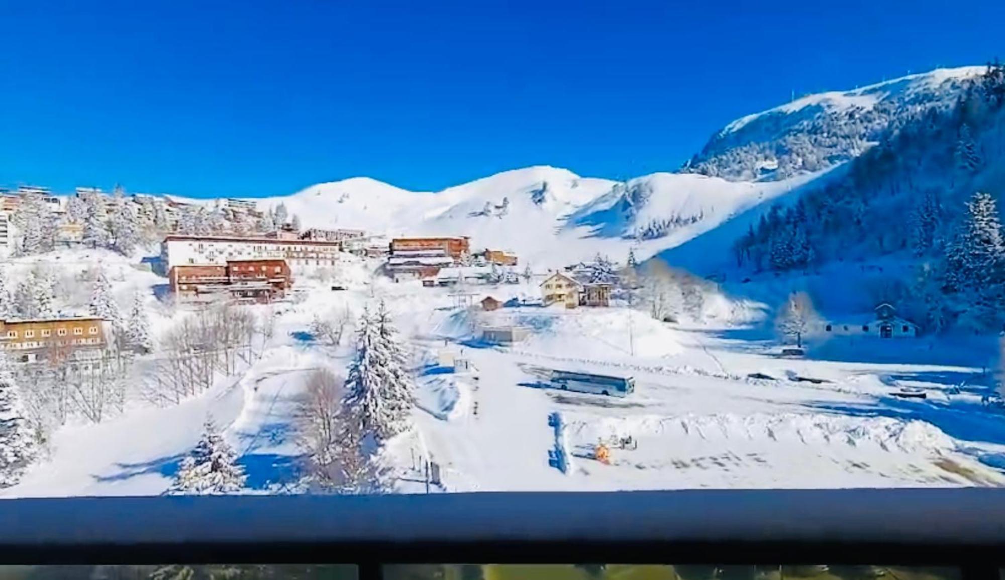 Appartement Lou Pied De Piste Chamrousse Ngoại thất bức ảnh